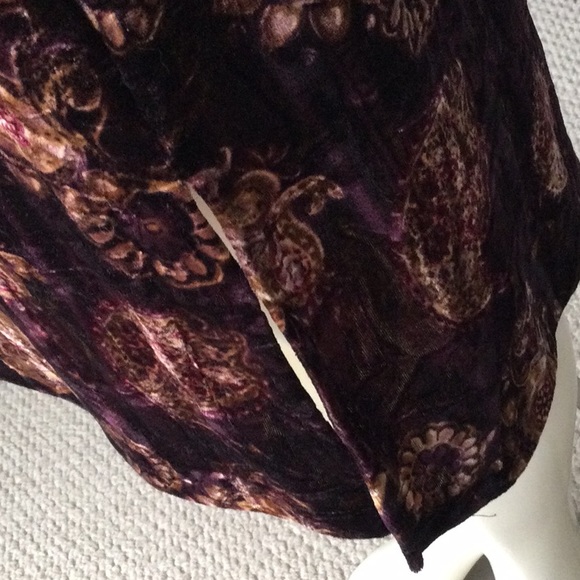 Body con dress with collar and side slits - Picture 4 of 9